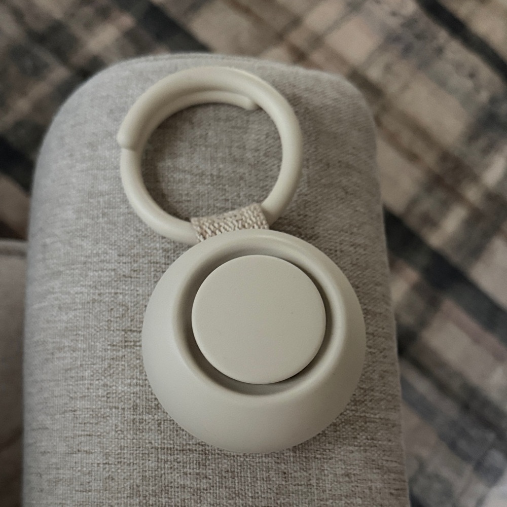 Hatch Nursery White Silicone Sound Machine Control Pod